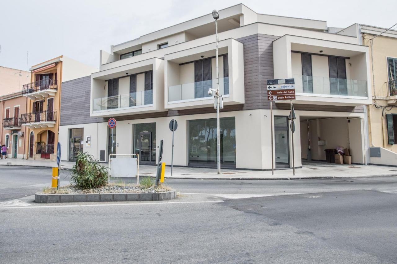 Home Square Milazzo Bagian luar foto