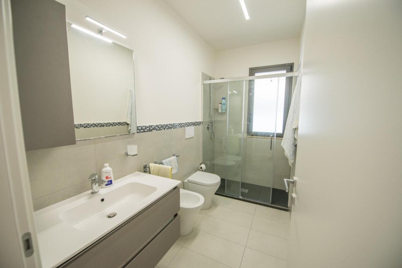 Home Square Milazzo Bagian luar foto
