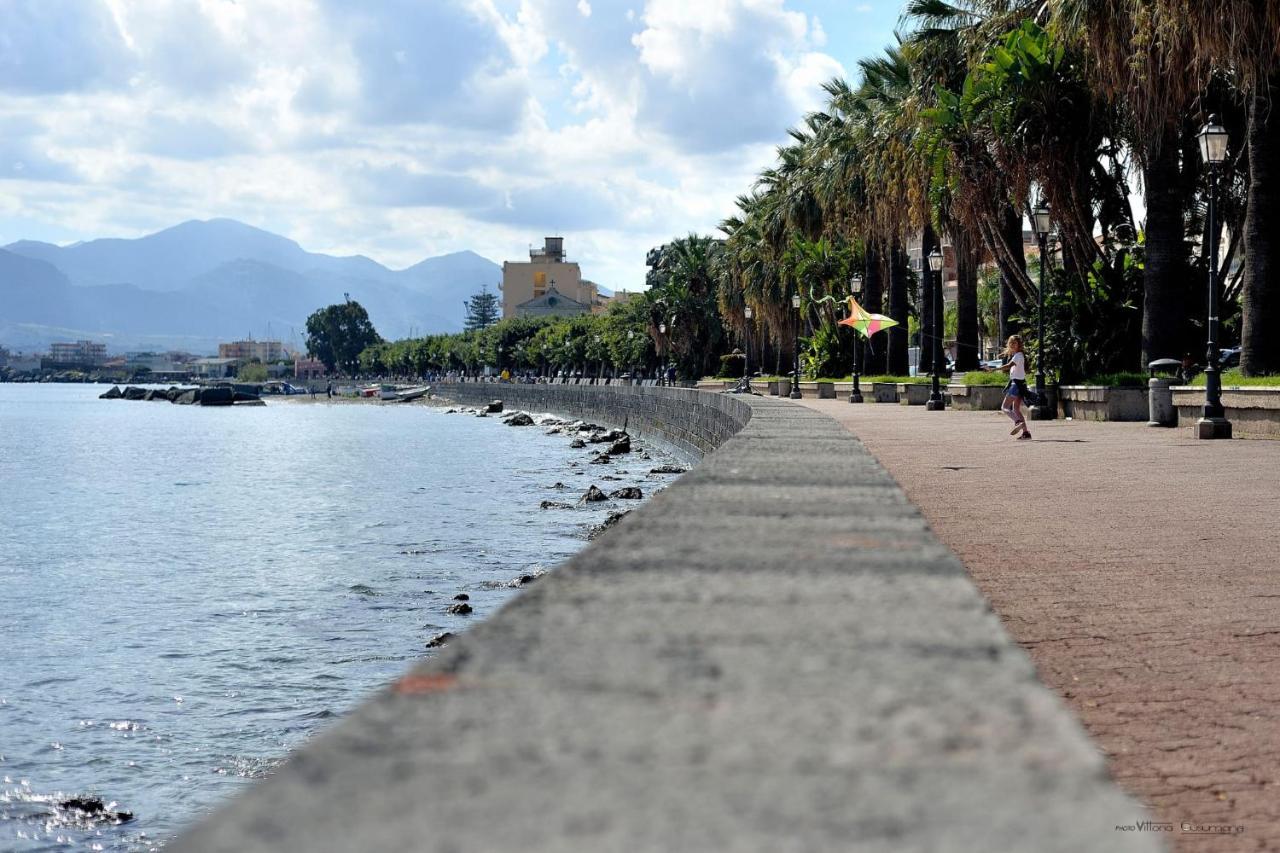 Home Square Milazzo Bagian luar foto
